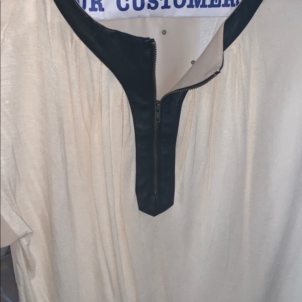 Blouse - Picture 3 of 4